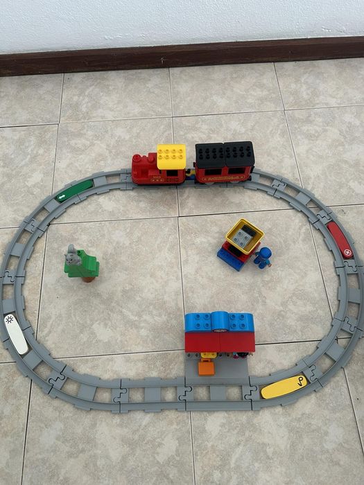 Comboio eléctrico Lego Dupplo