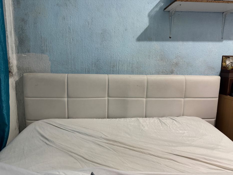 Cama de casal  Branca