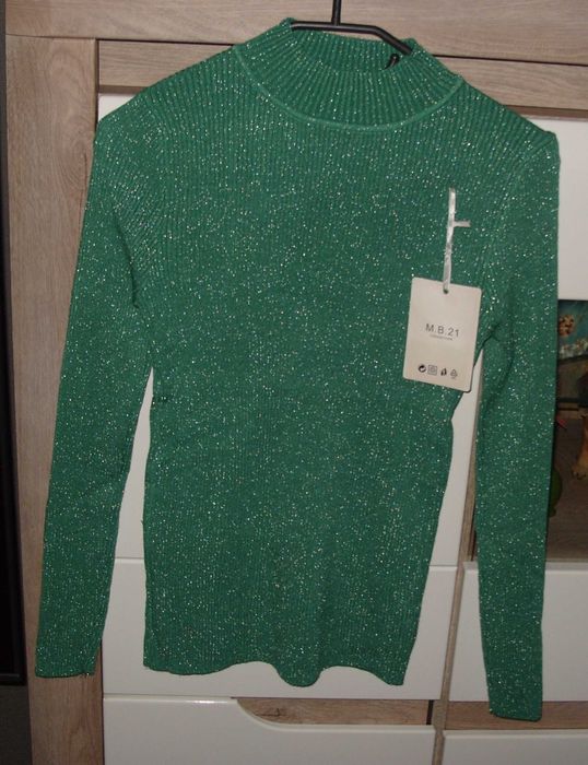 Zielony Połyskujący Półgolfik roz .M/L _sztuczny jedwab