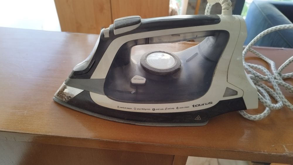 Ferros de engomar64750885844994121