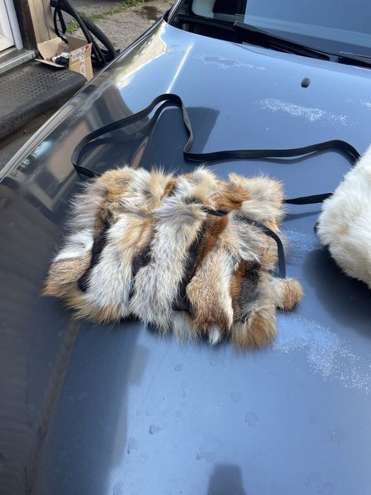 Zestaw naturalnych futer z lisa – 2 etole, mufka i dodatki