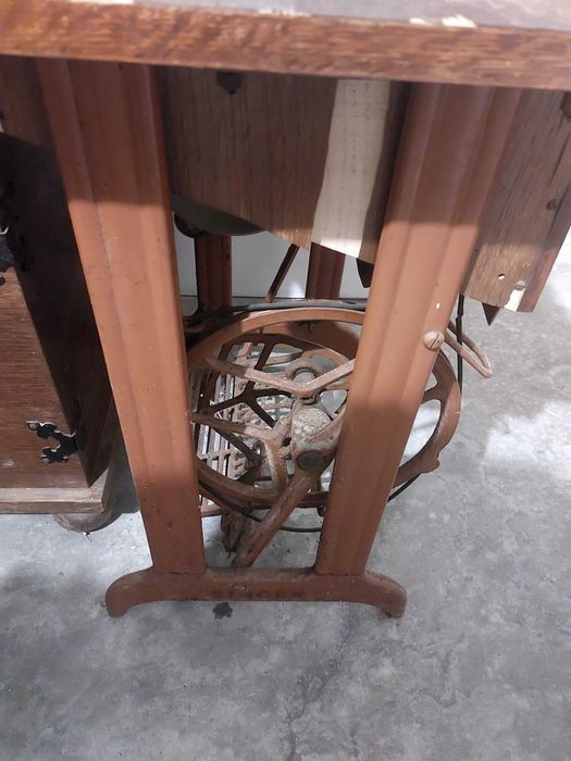 Máquina de costura Singer antiga
