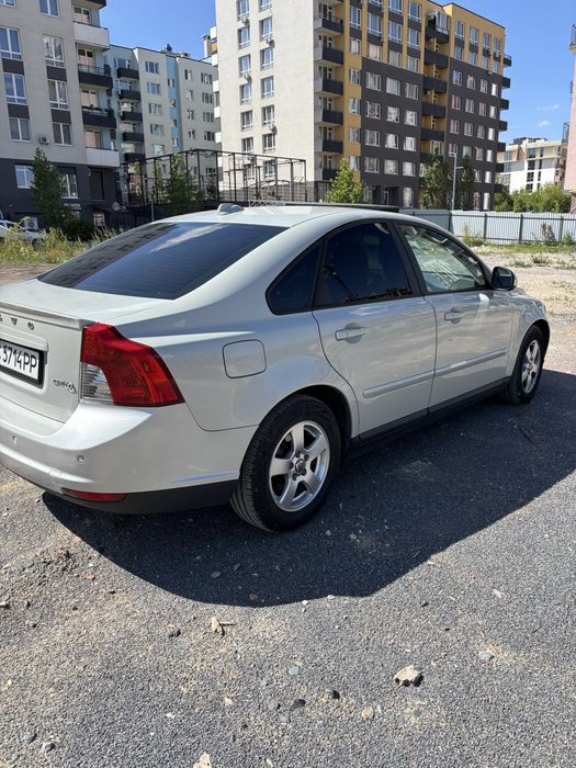 Volvo S40 2010 VIN YV1MS76F2B2533012 фото оголошення 4 з 8