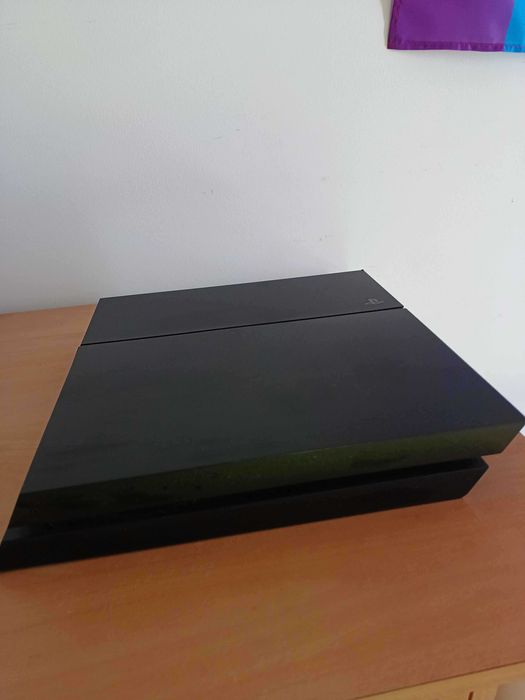 PS4 Normal (sem caixa) + 2 comandos