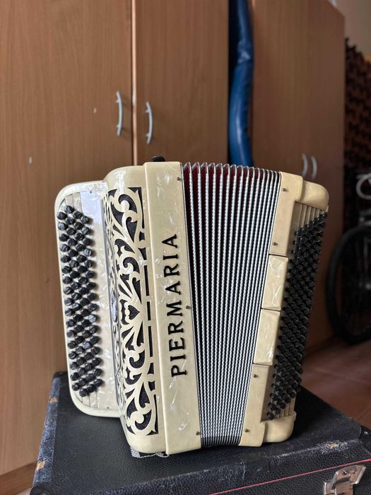 Acordeão Piermaria P324 Como Novo Com Mala de Transporte e Correias