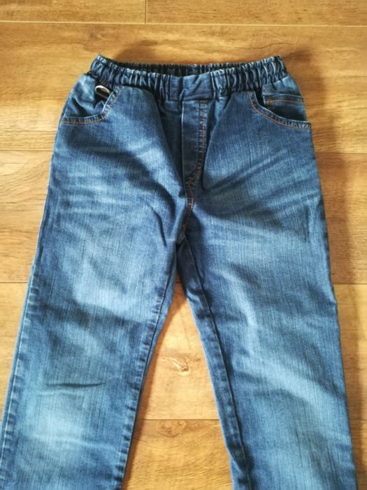 Spodnie jeans 140 gumka w pasie