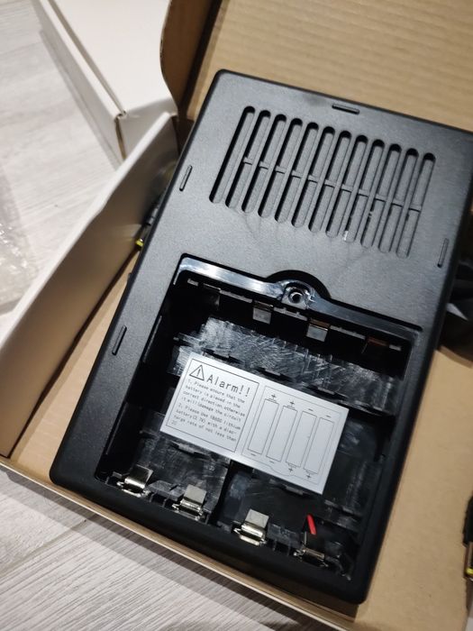 mini UPS DC1018L – джерело безперебійного живлення для роутера