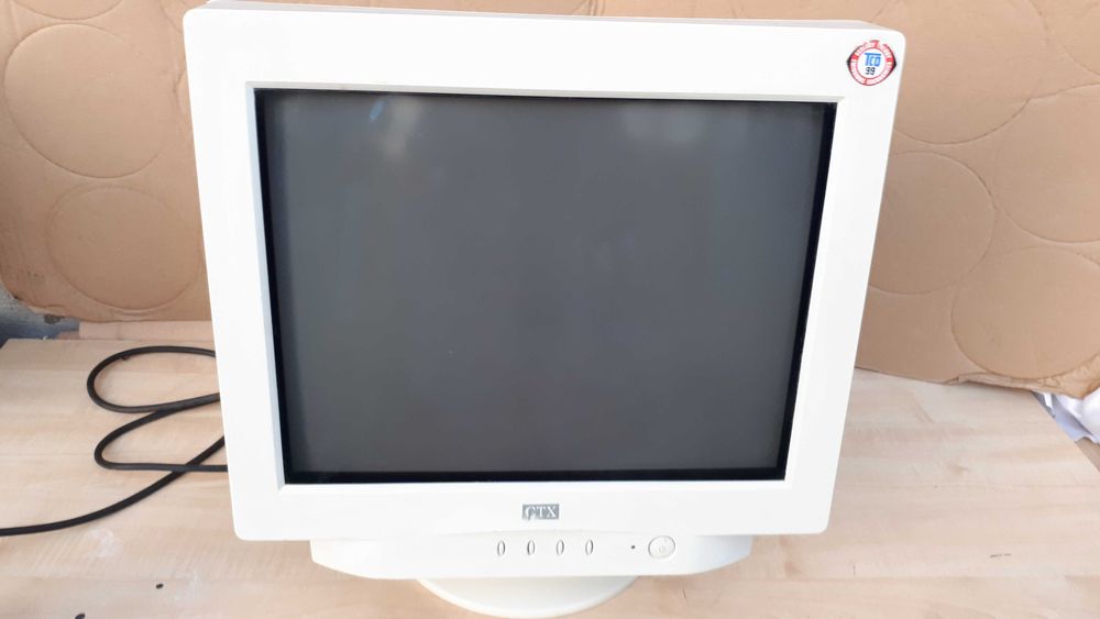 Monitor CTX EX700F CRT 17 cali