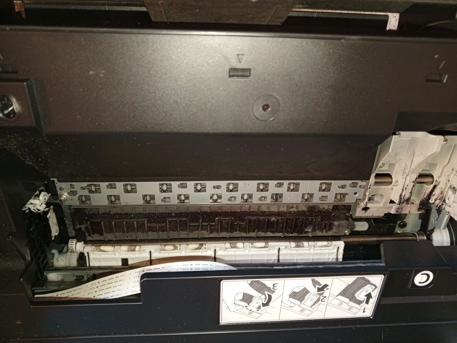 Принтер Canon с цветной печатью МФУ