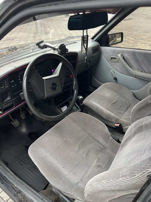 Opel Ascona 1.6 газ/безнин