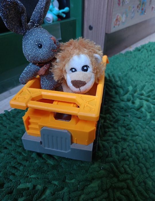 Самосвал "Мираж": Каждая Игра – Новое Приключение!