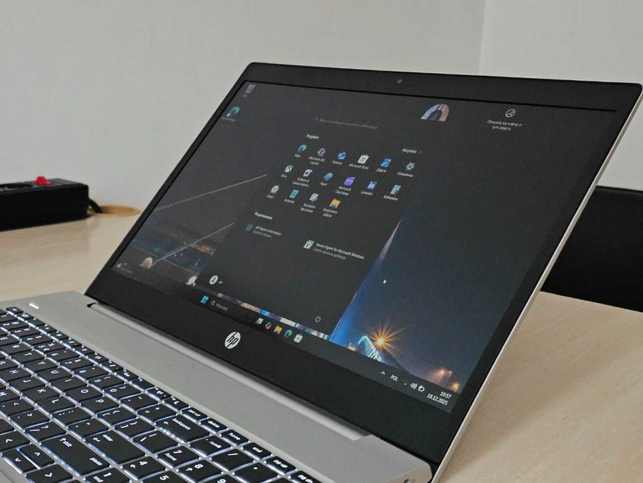 laptop HP 15 cali z podświetlaną klawiaturą, full HD, SSD, 4 rdzenie