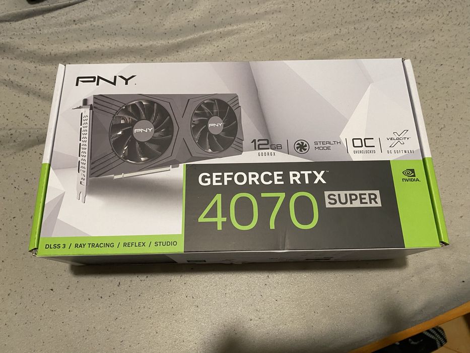 Pc gamer RTX 4070 SUPER 12GB 32GB RAM I7-14700KF