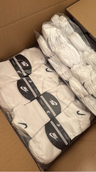 Meias  peks de 12 pares branco e preto 35 ao 44