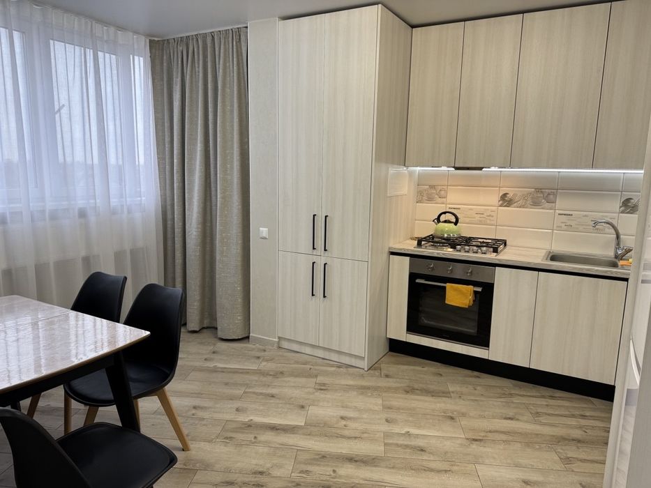 Квартира подобово (посуточно) Sleep & Flight