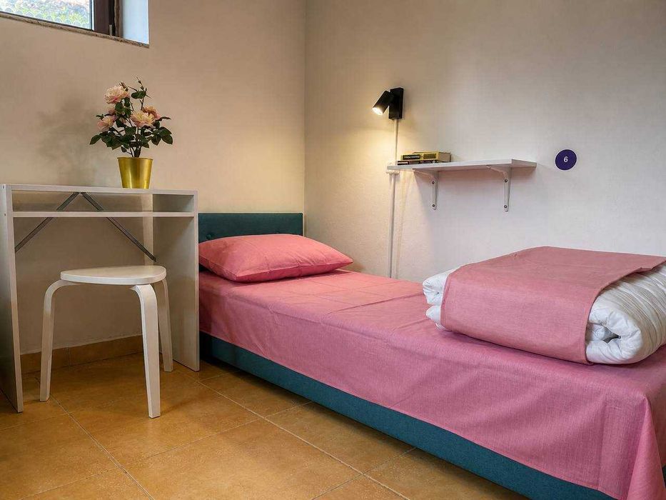 250 злотых неделя проживания Новое общежитие Vip хостел Варшава Hostel