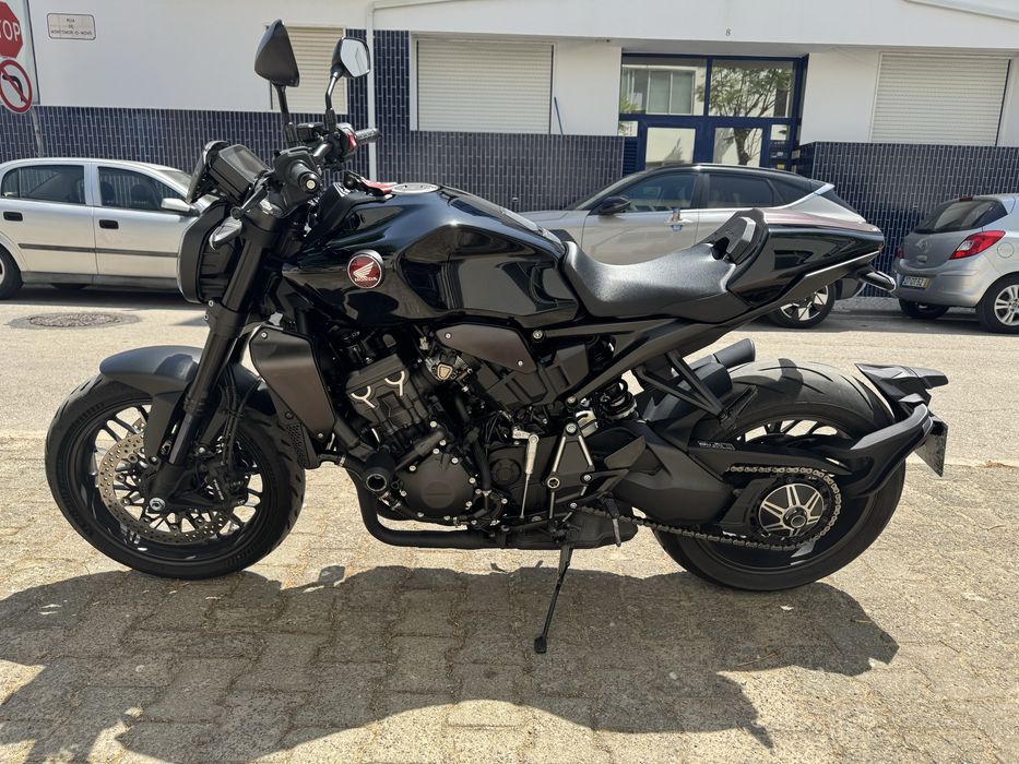 Honda cb1000r Black Edition