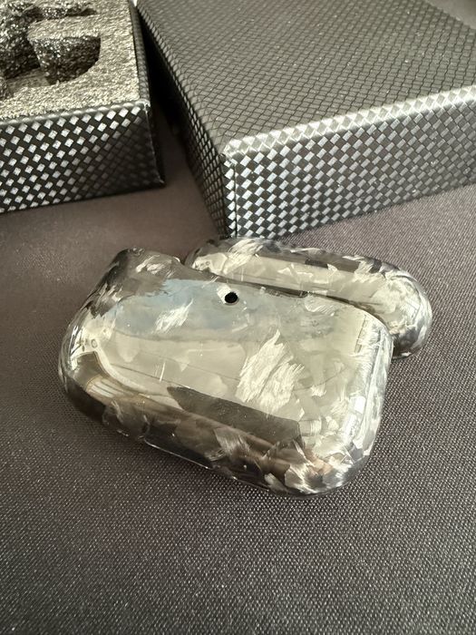 Case airpods pro 3 carbon