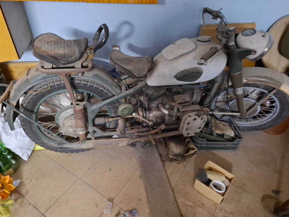 Motocykl m 72 1952 niski blotnik