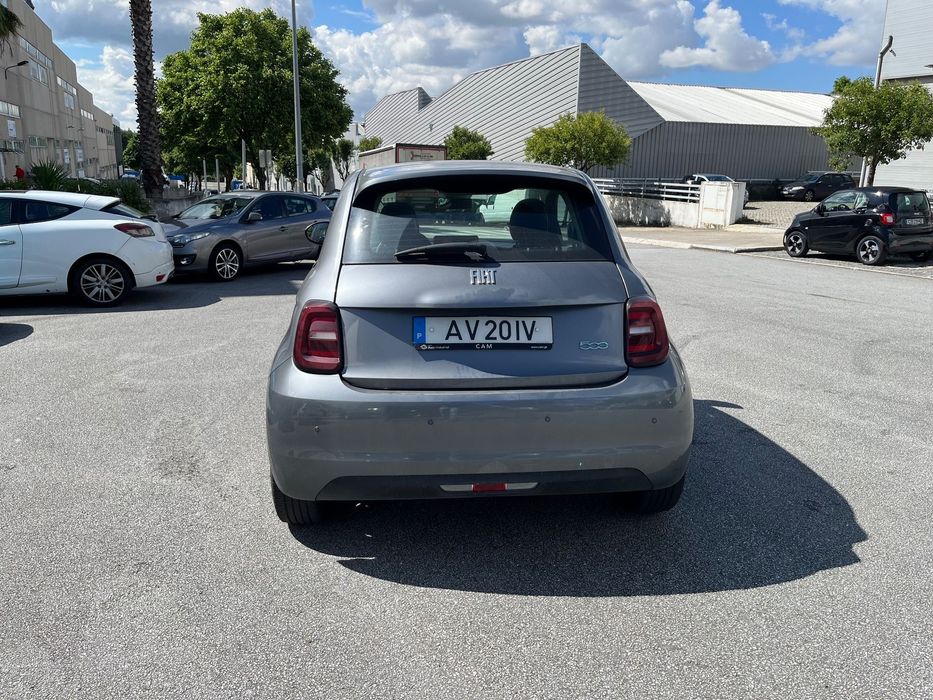Fiat 500e 42 kWh