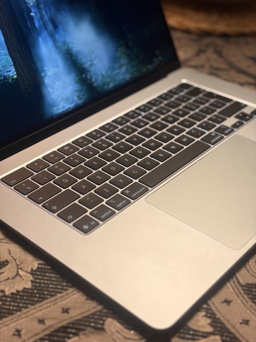 MacBook AIR M4 15.3cali 512gb ssd 16ram