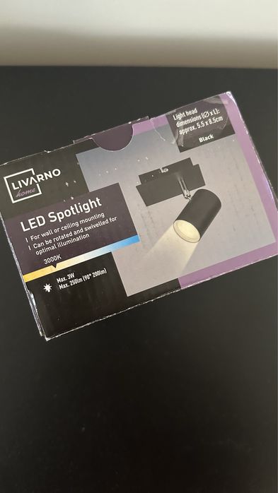 Reflektor spot LED czarny metalowy obrotowy ciepłe białe światło