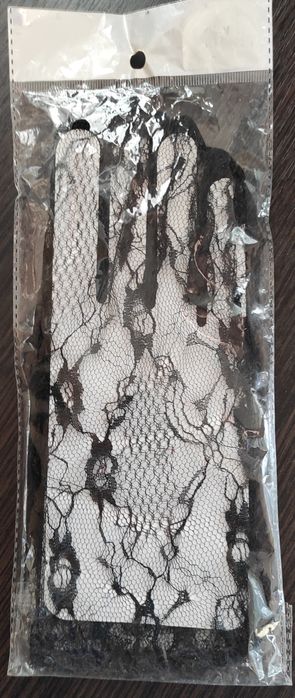 Кружевные перчатки