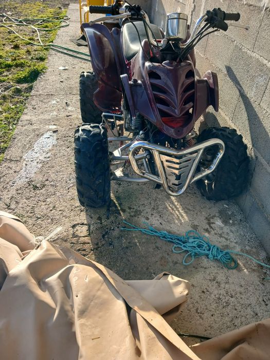 Vendo scooter 50cc gilera runner e uma moto 4 250cc ambas matriculadas