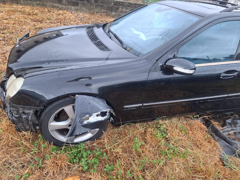 Mercedes c220 2005 acidentado