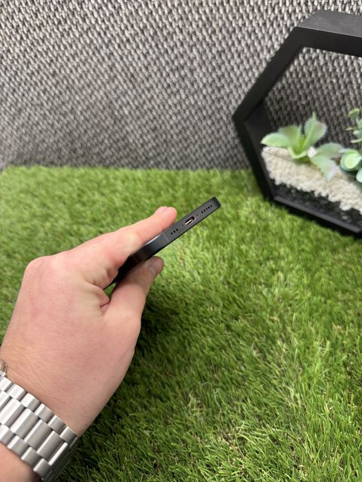 iPhone 15 128Gb АКБ 100% Black Айфон 15 128Гб чёрный идеал