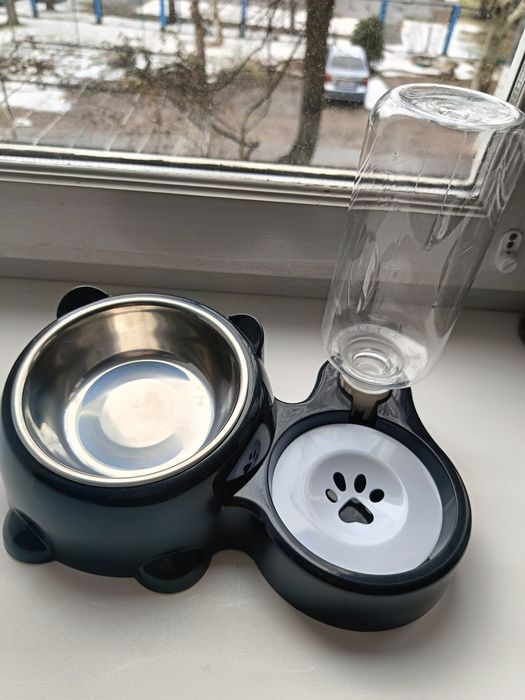 Кормушка с автоматическим диспенсером для воды