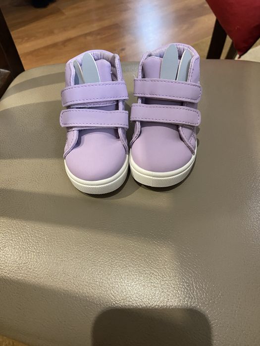 Продам кросівки