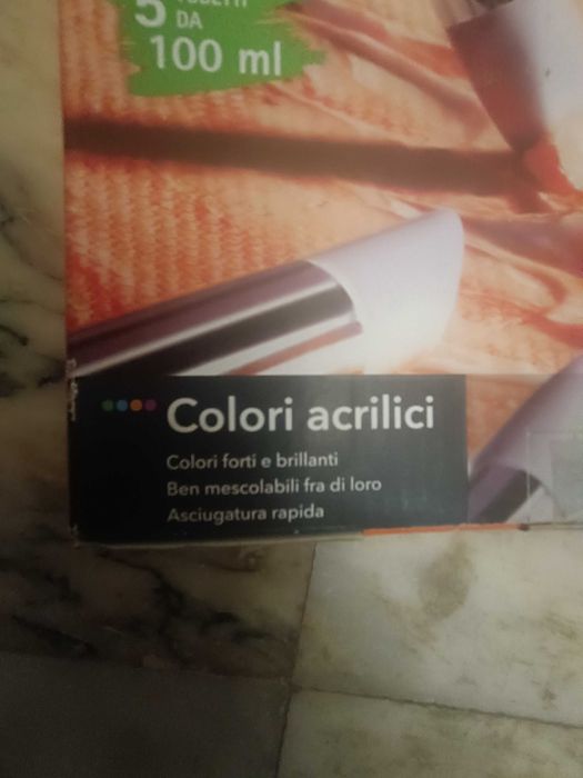 Tinta acrílica ,novo