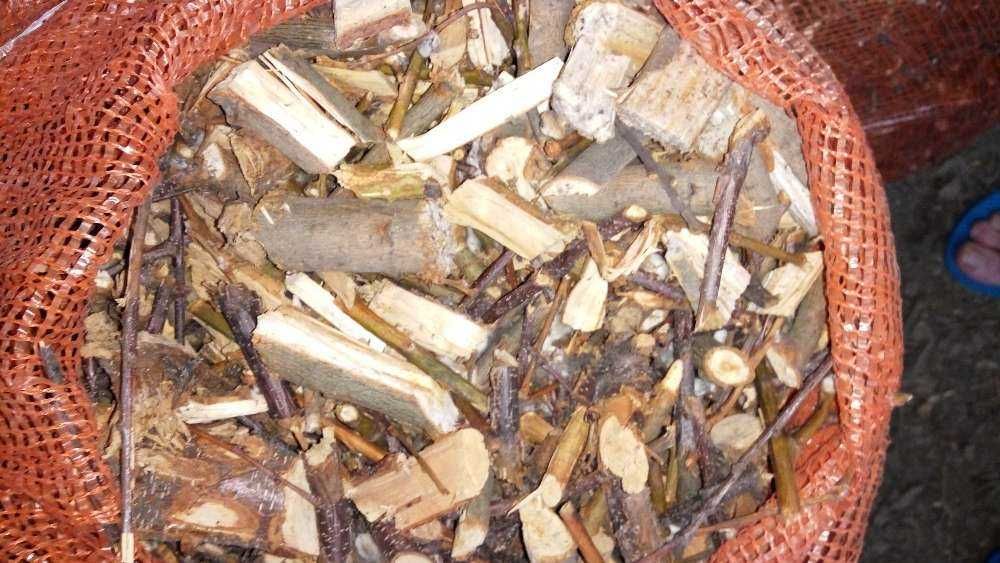 Rębak WOM lub elektryczny do gałęzi/rozdrabniacz