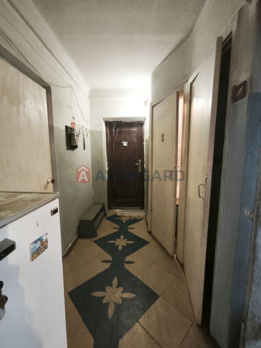 Продам 3 кімнатну квартиру. Під ремонт. Р-н Вокзалів