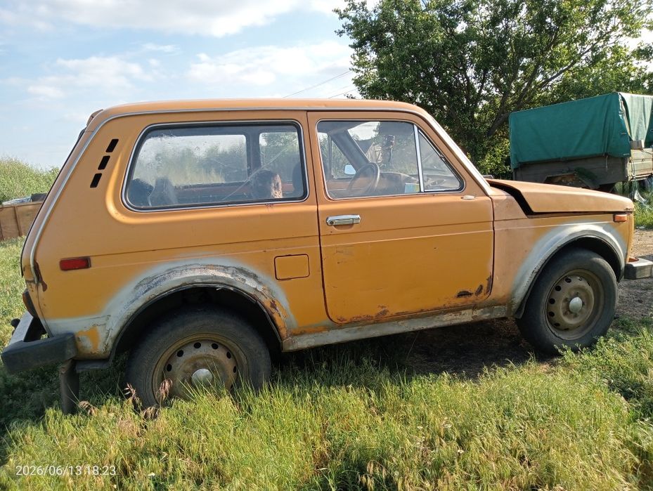 Срочно  продам Ниву 2121