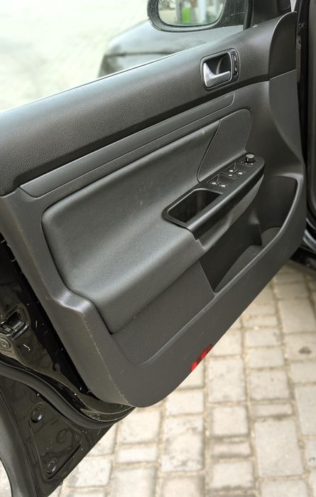 Авто для ЗСУ! Vw  Golf 5 дизель только из Бельгии! Идеальный.