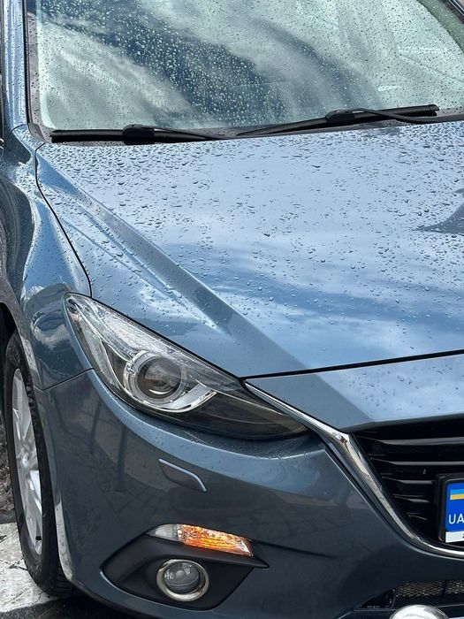 Продам автомобіль Mazda 3