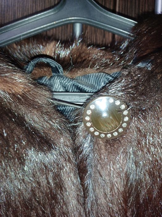 Шуба натуральна з нутрії