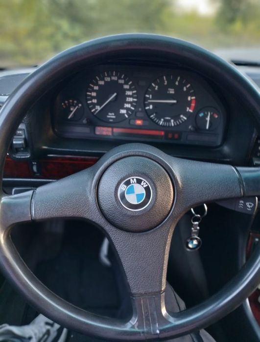 Продам беху 7 м 30 в 30і