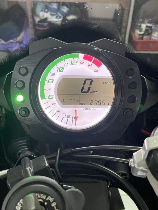 Kawasaki ZX10R 2008  branca e preto  28000  km