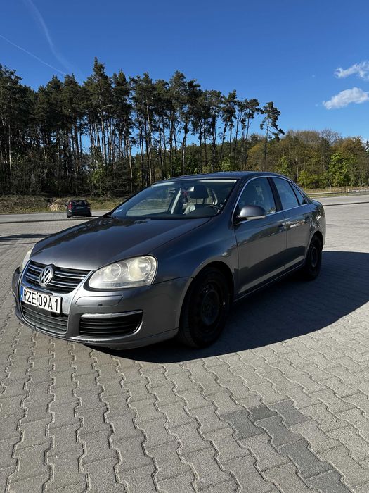 Volkswagen Jetta 2.5 170 KM LPG 2007r Automat