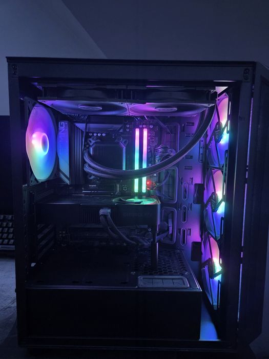 Komputer do gier RTX 4070 SUPER R5 7600X