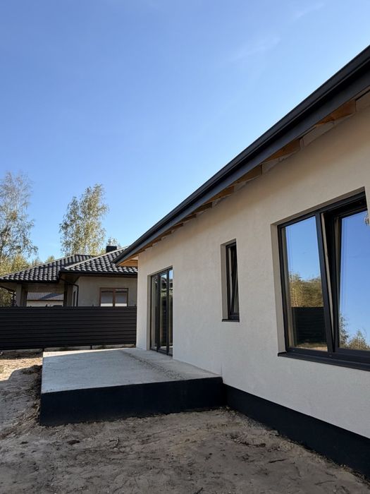 Продаж сучасного будинку в стилі «американка»