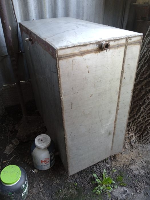 Продам ёмкость большой литраж