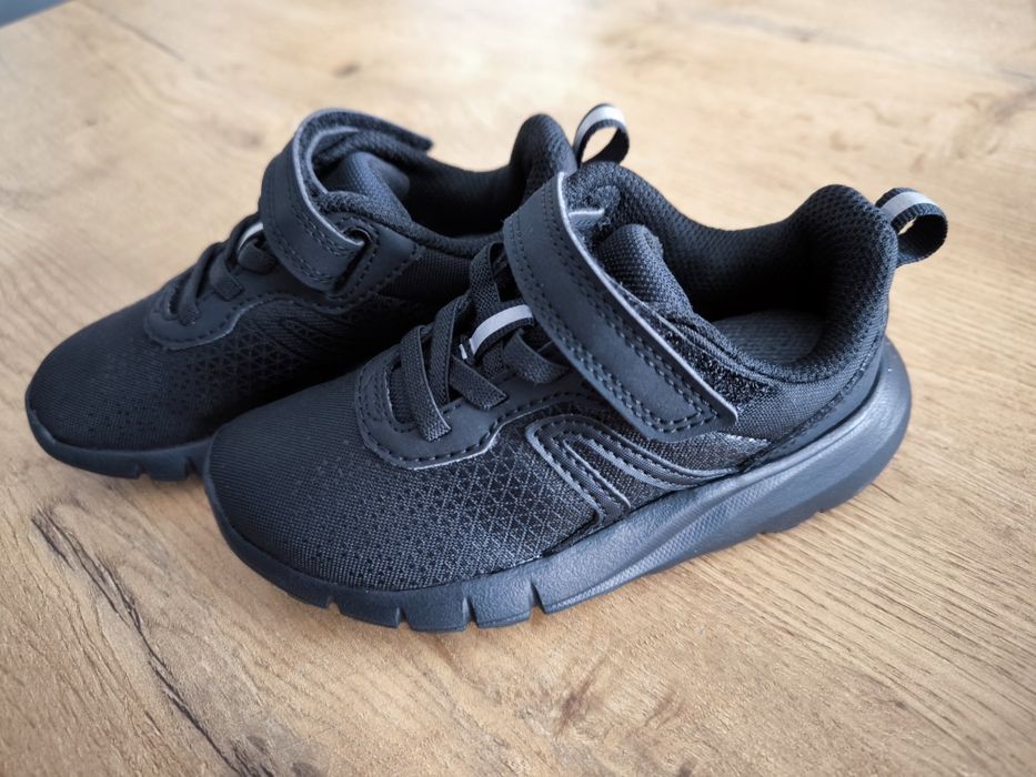 Buty sportowe dla dzieci Newfeel Soft 140 r.26 adidasy
