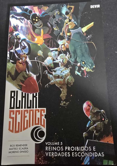 Black Science, Português (br), editora Devir, Banda Desenhada