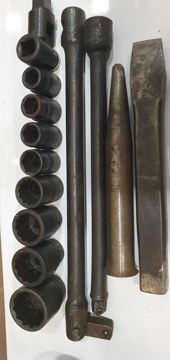 Набор накидных ключей времен СССР .