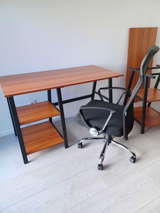 Office desks and new chairs64585342004097121