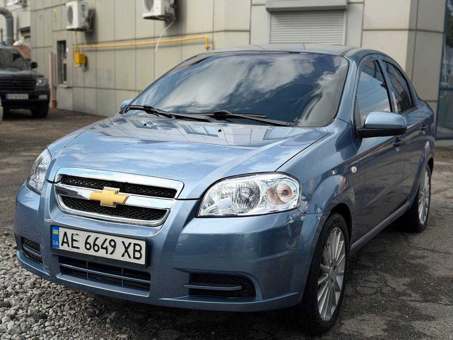 Продам Chevrolet Aveo 2006 С газом и кондером